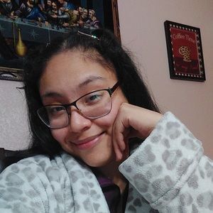 Meet your Posher, Abigail